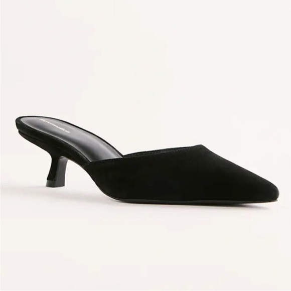 Reformation Shoes - Reformation Wilda Pointed Toe Kitten Mule Slide Black Suede Sz 10